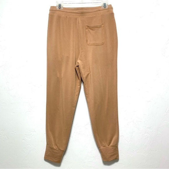 Fabletics Luxe Terry Jogger Driftscape Tan Clay Sweatpants High Rise size Medium - Picture 9 of 9